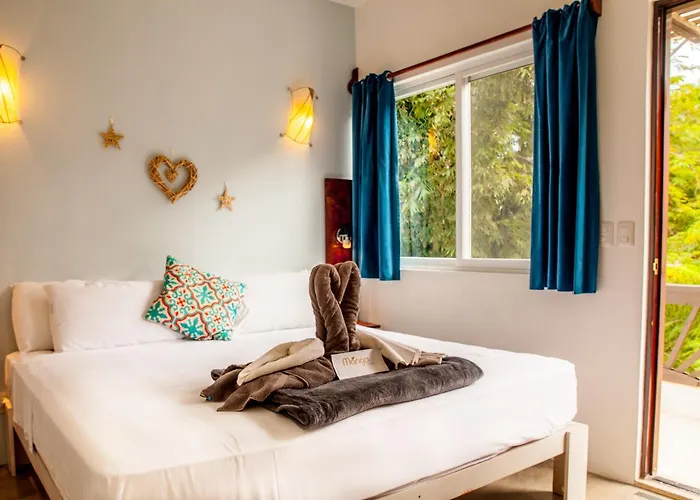 Mango Hotel 3*